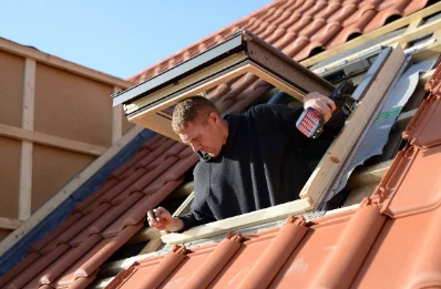 Pose de fenêtres de toit Velux à Guemps